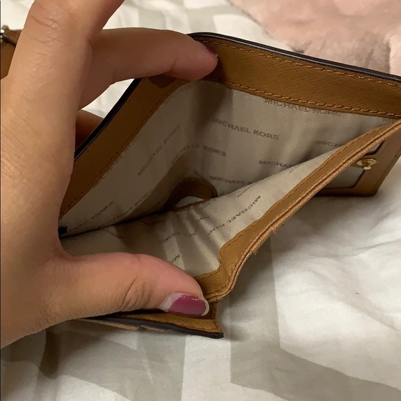 Michael Korda wallet - Picture 3 of 3